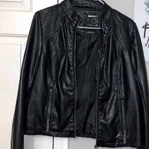 Crop Leather Bomber Jacket with Zip Up Pockets